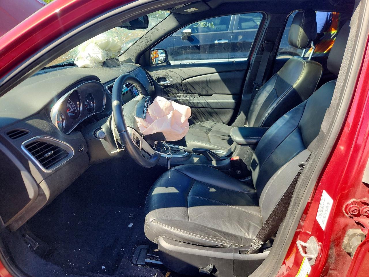 2011 CHRYSLER 200