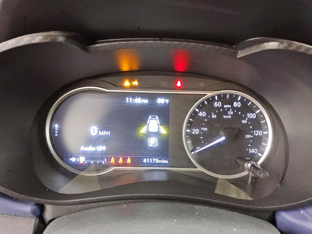 2024 NISSAN VERSA