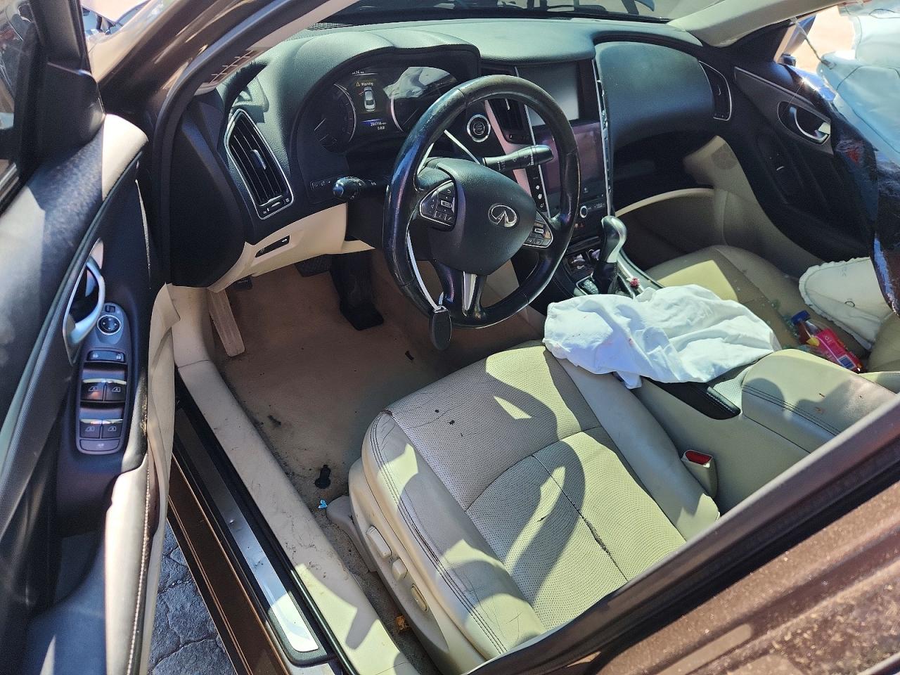 2015 INFINITI Q50