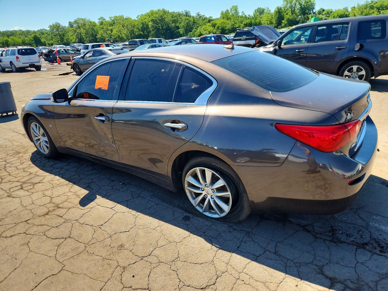 2015 INFINITI Q50