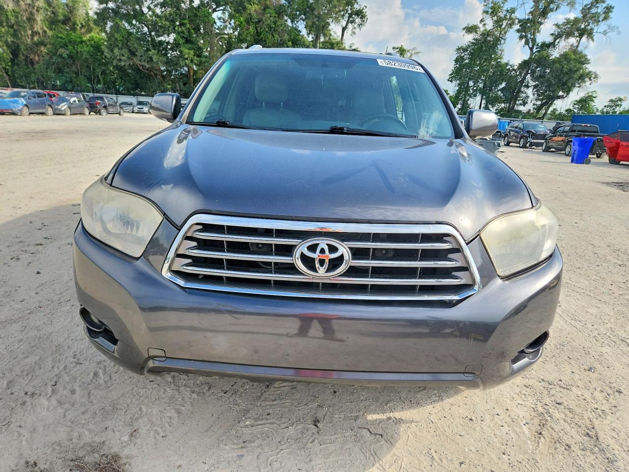 2010 TOYOTA HIGHLANDER