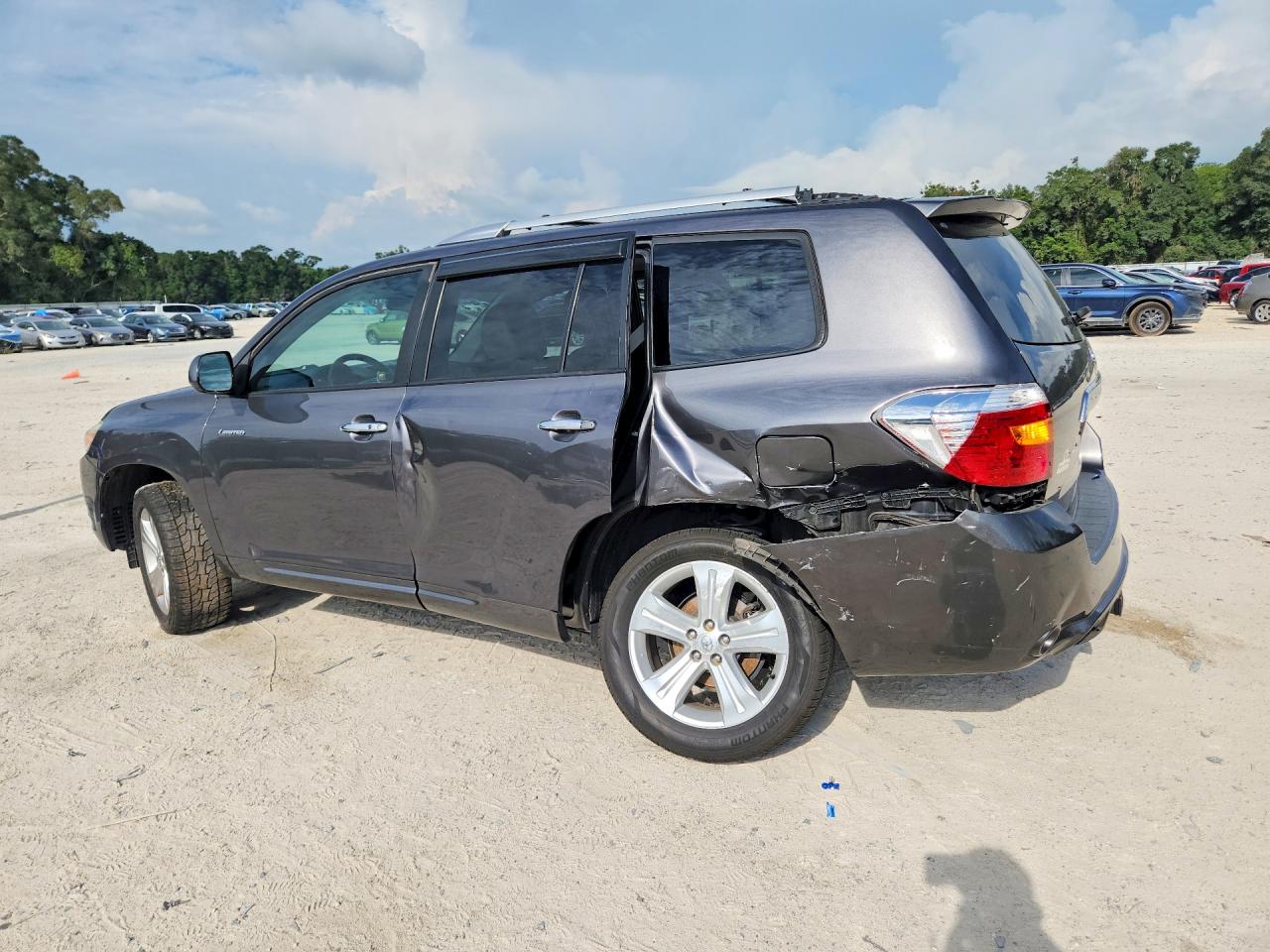 2010 TOYOTA HIGHLANDER