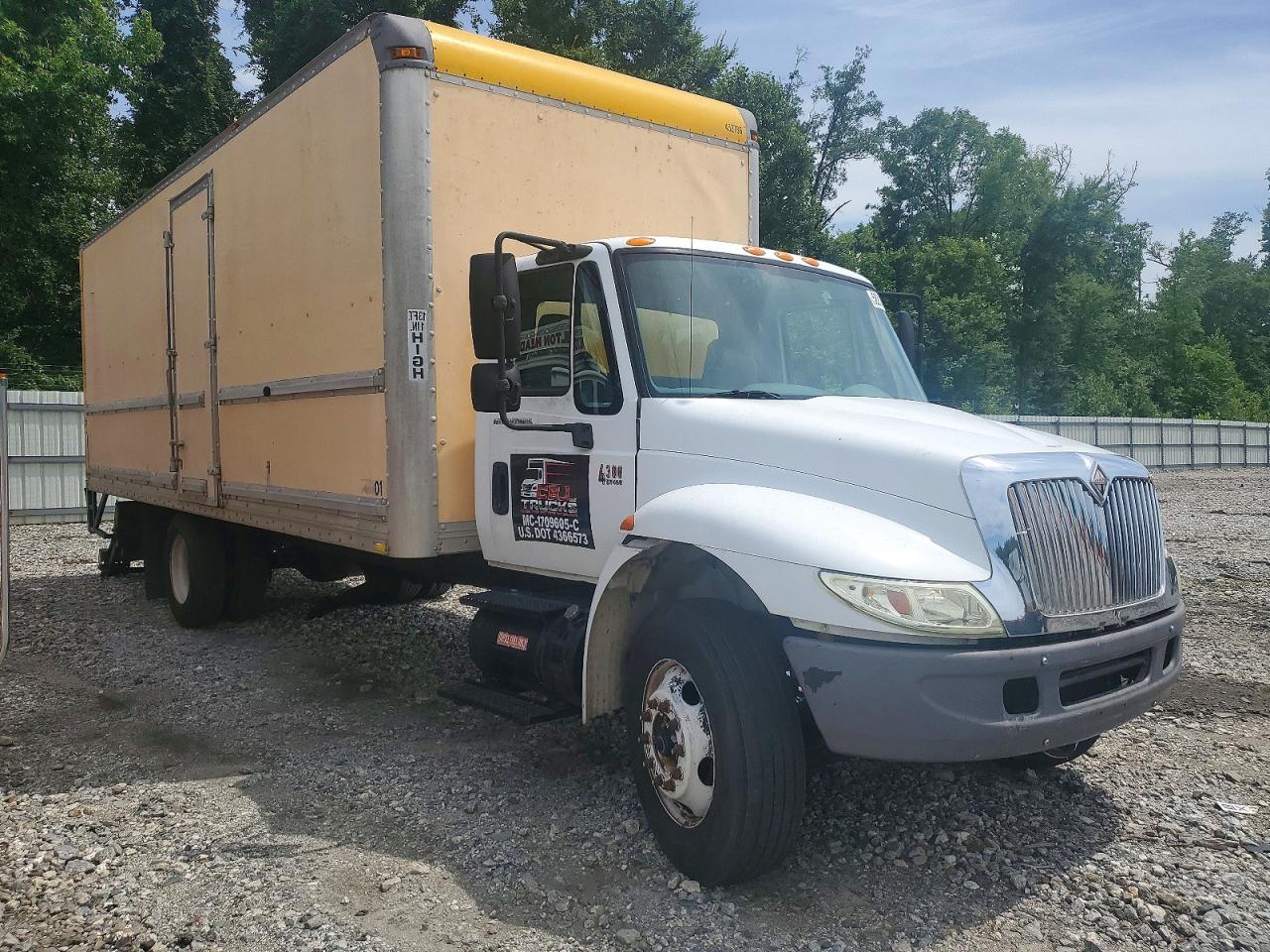 2003 INTERNATIONAL 4000 SERIE