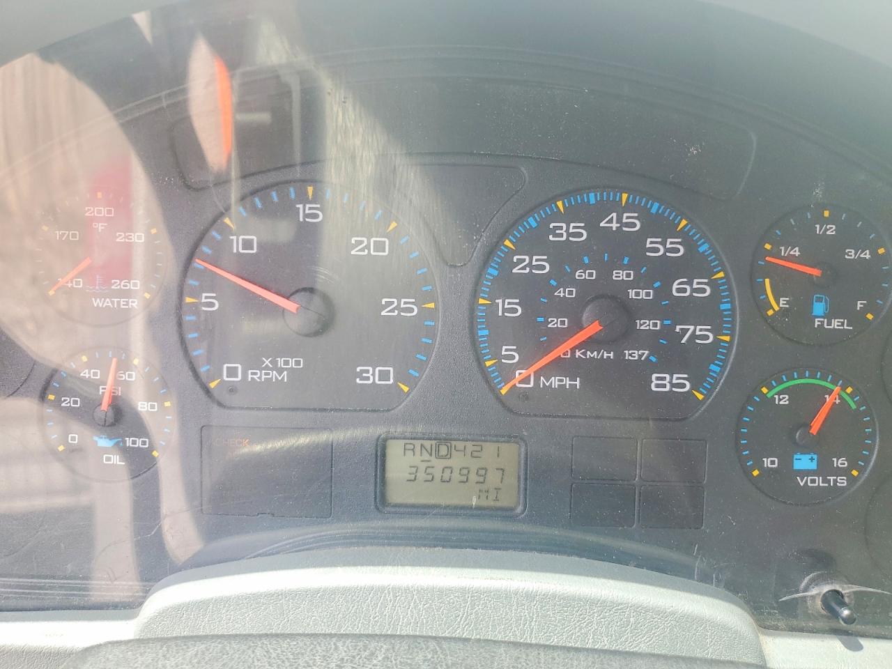 2003 INTERNATIONAL 4000 SERIE