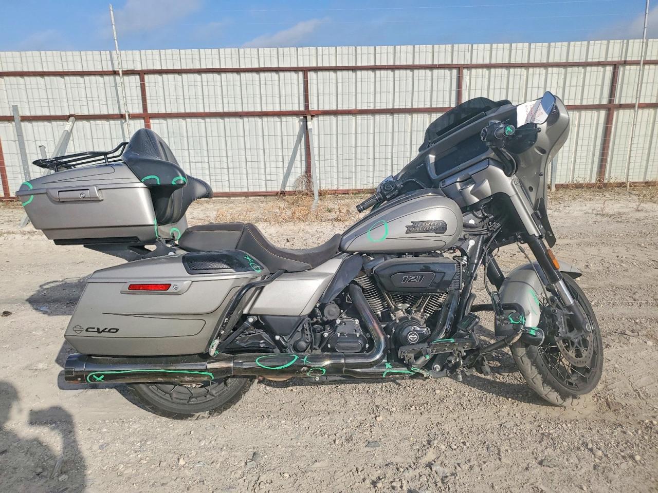 2023 HARLEY-DAVIDSON FLSE
