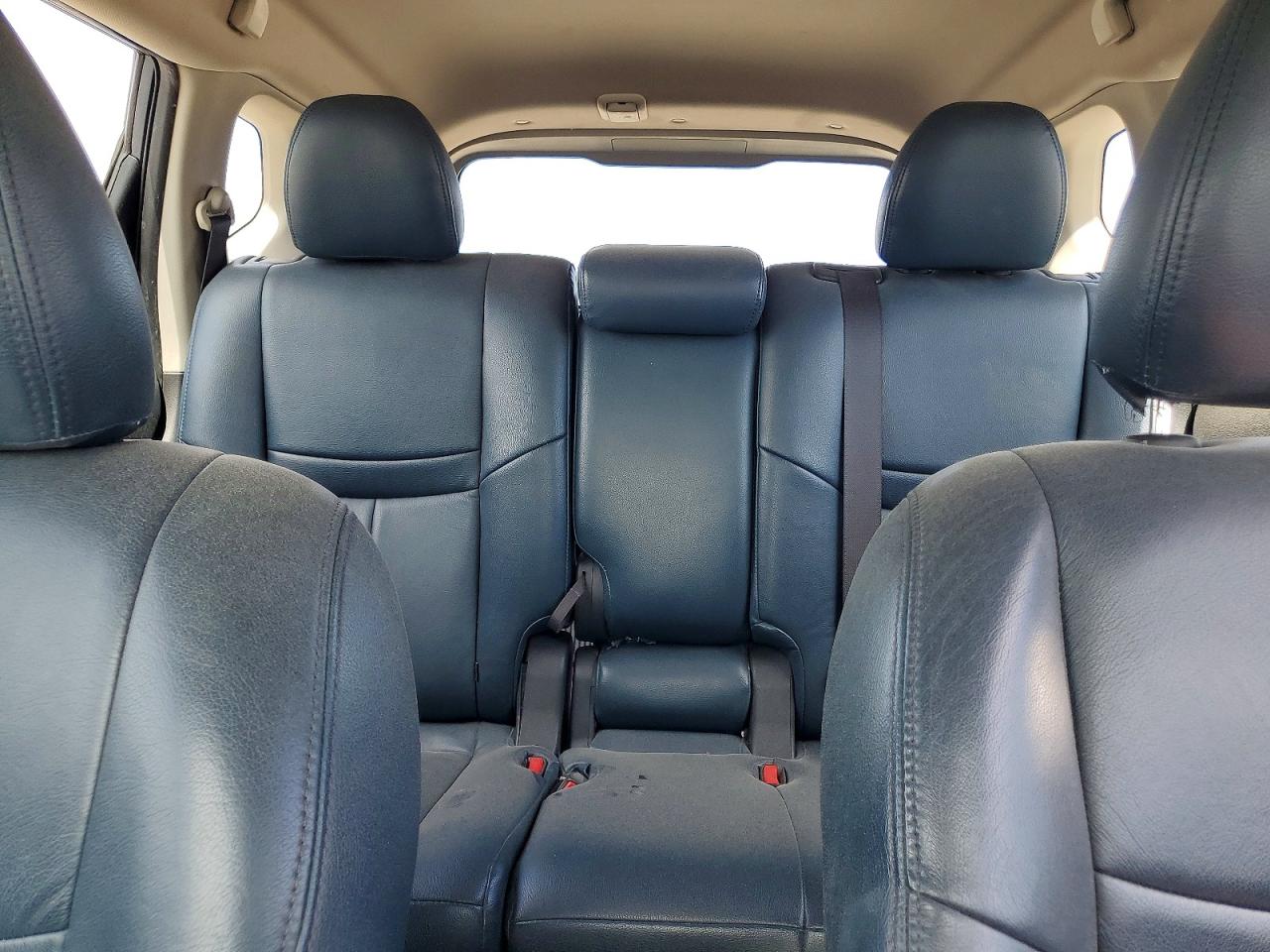 2016 NISSAN ROGUE