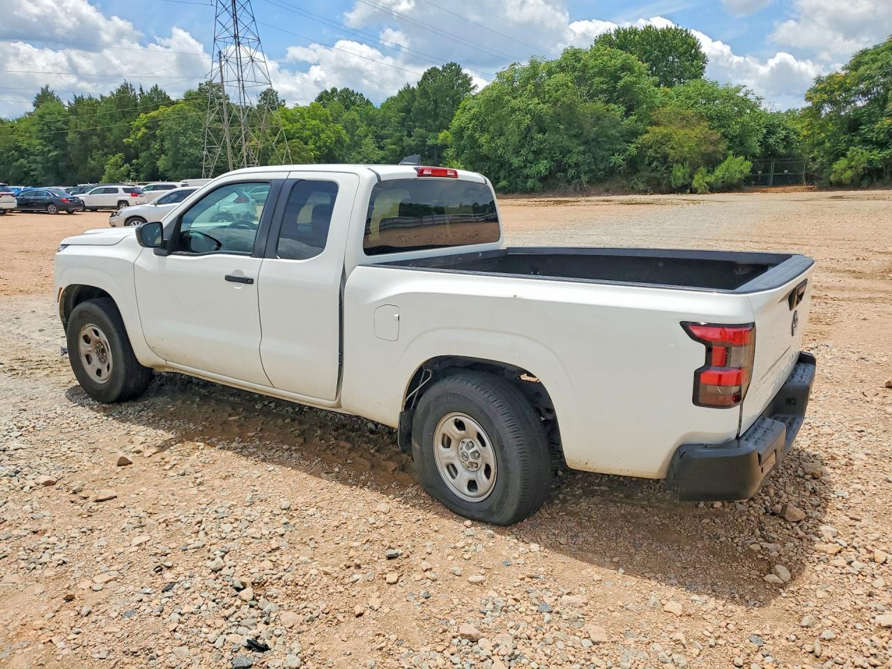 2022 NISSAN FRONTIER