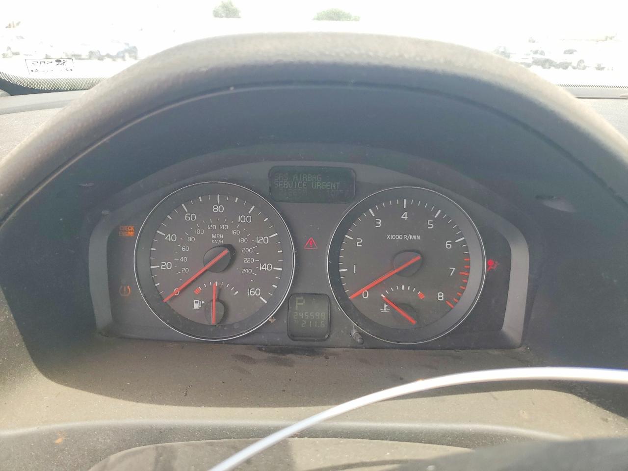 2010 VOLVO S40