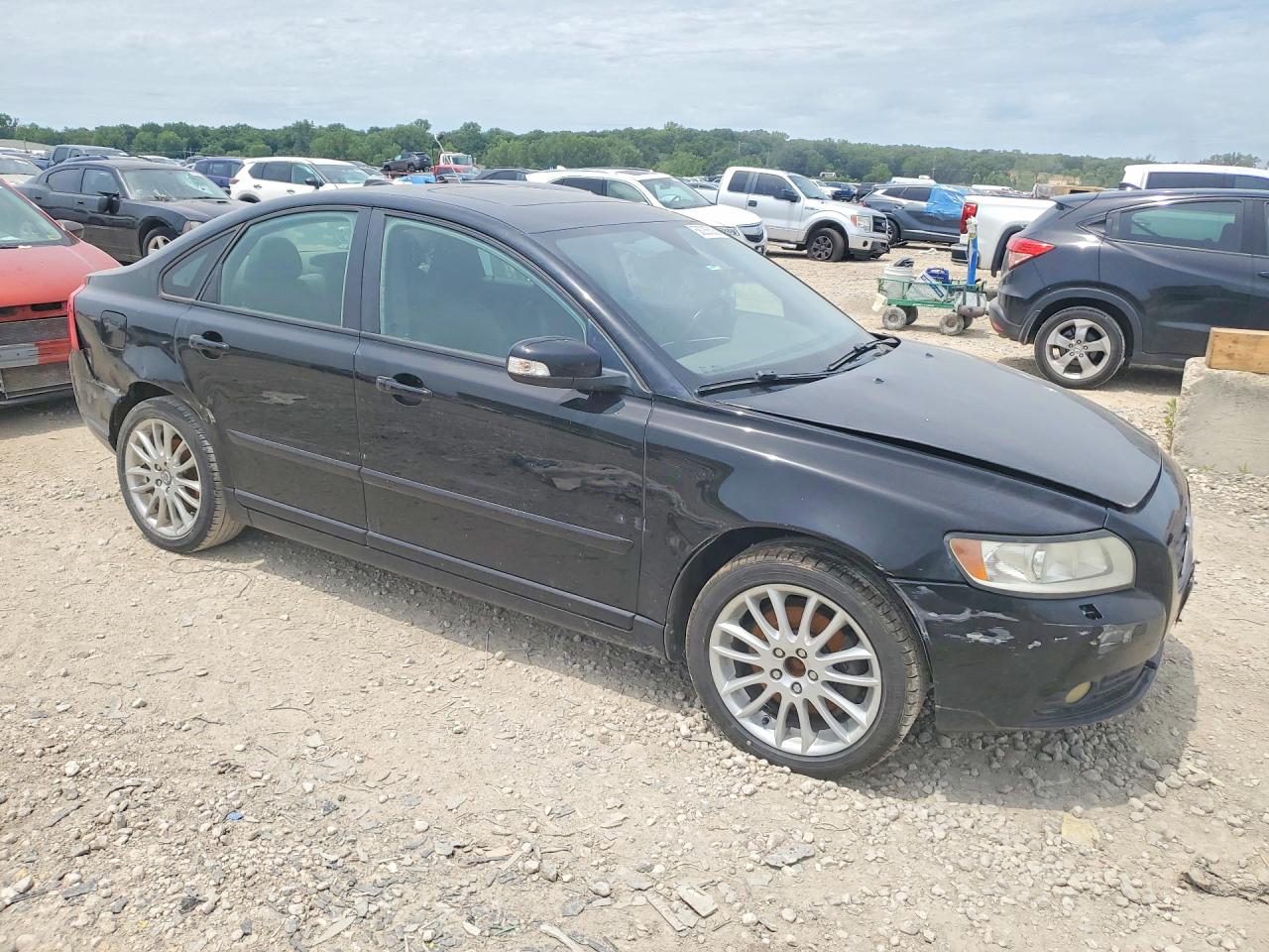 2010 VOLVO S40