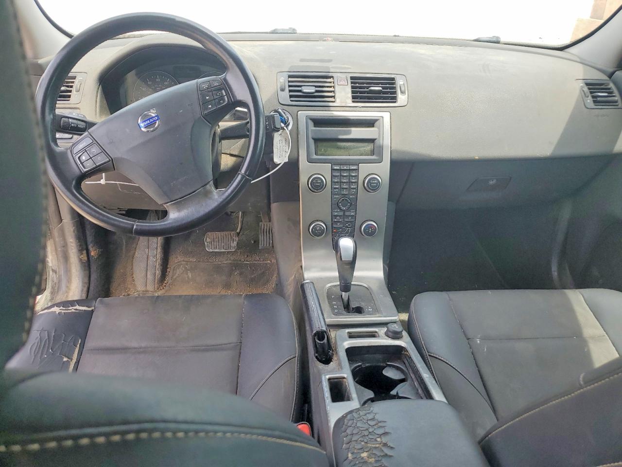 2010 VOLVO S40