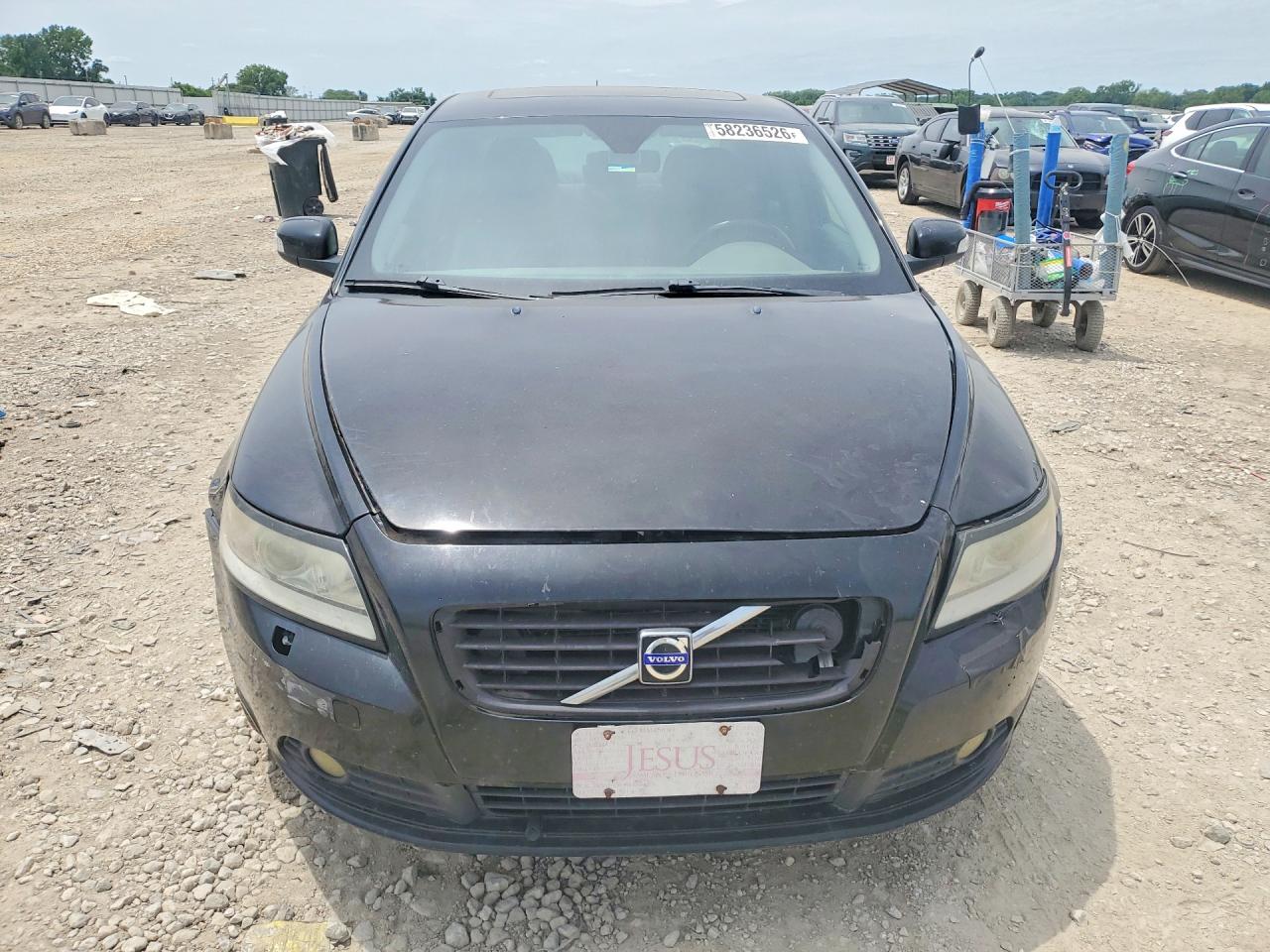 2010 VOLVO S40