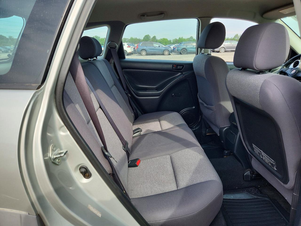 2003 PONTIAC VIBE