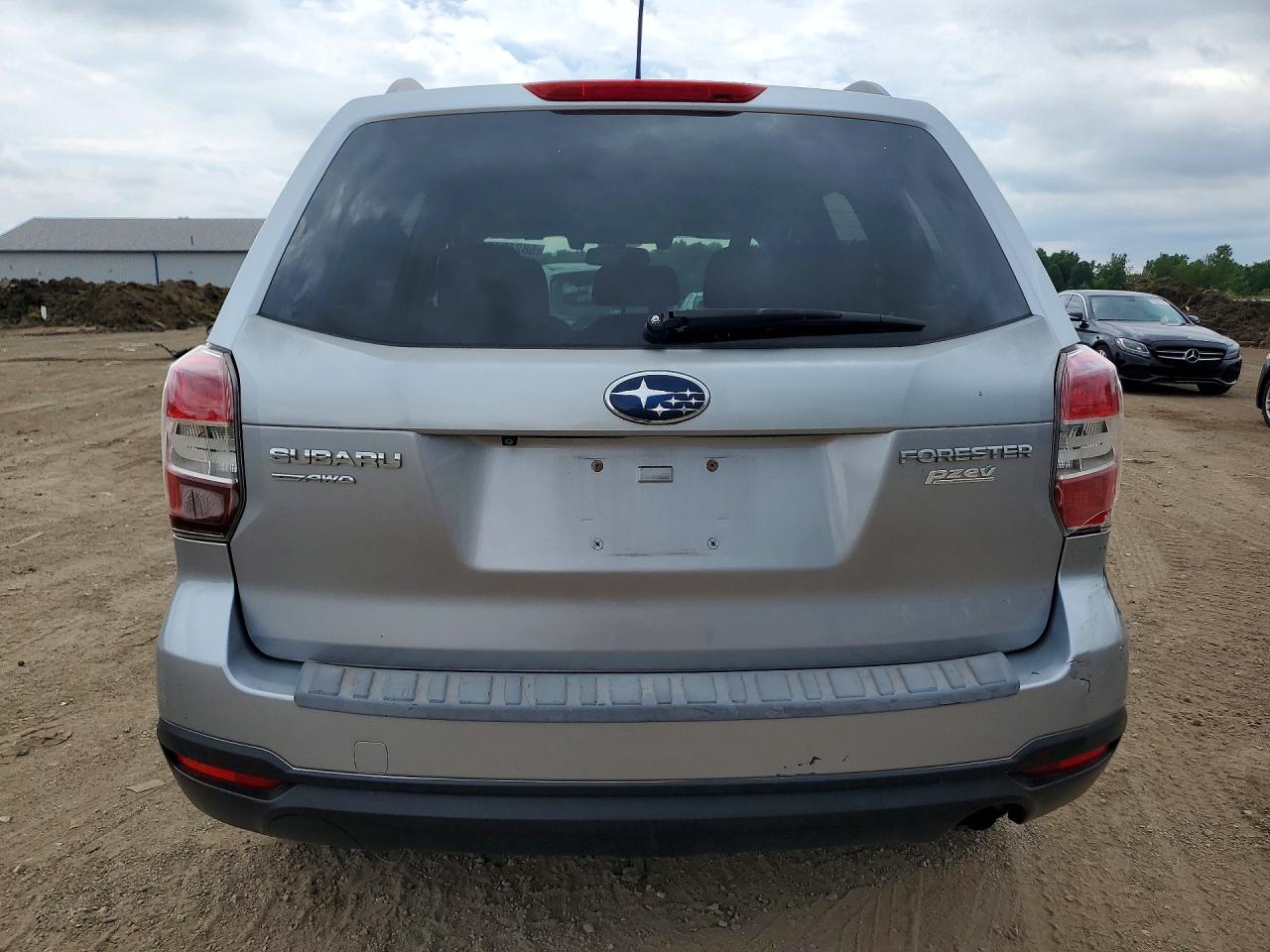 2015 SUBARU FORESTER