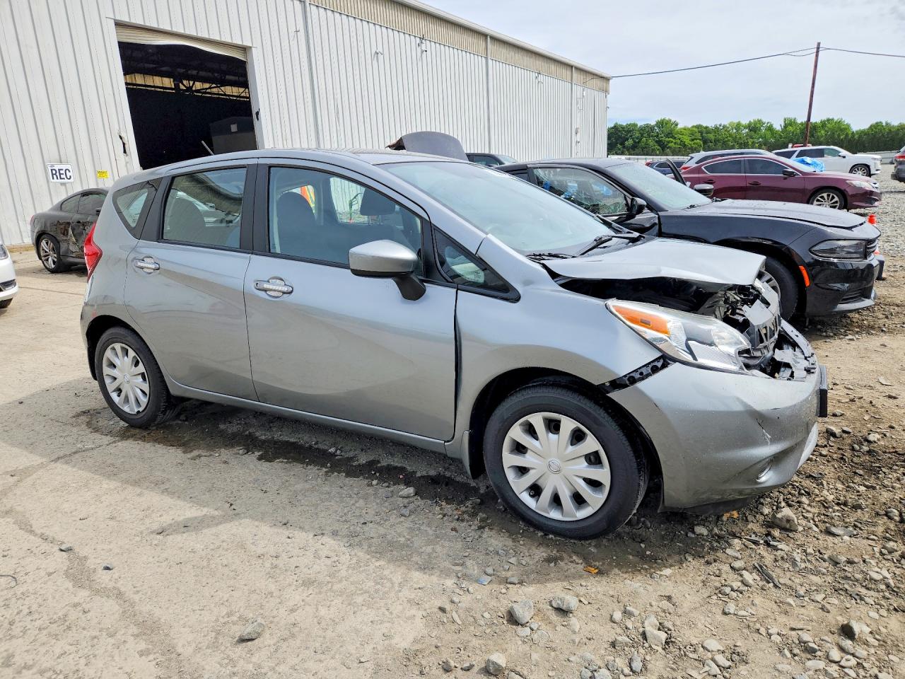 2015 NISSAN VERSA