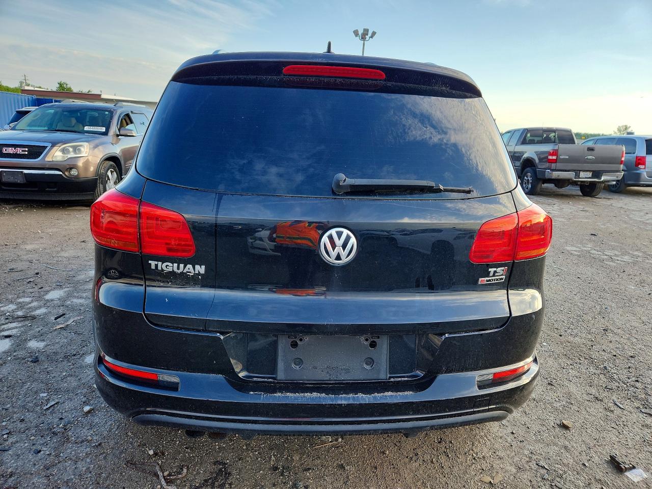 2017 VOLKSWAGEN TIGUAN