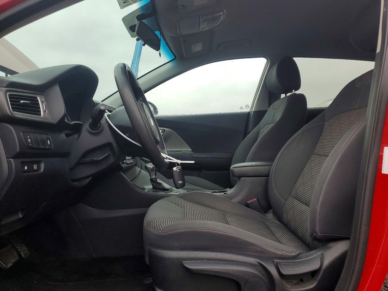 2017 KIA NIRO