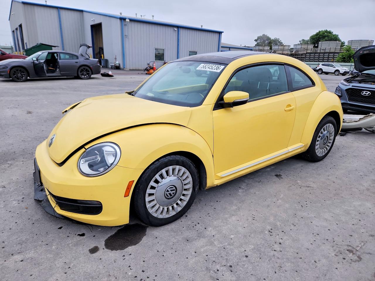 2013 VOLKSWAGEN BEETLE