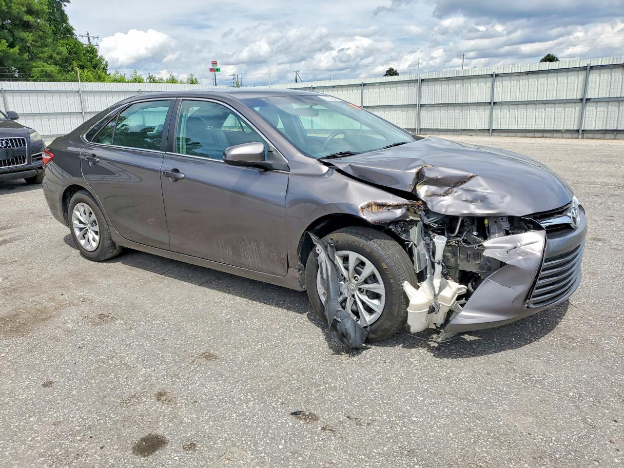 2016 TOYOTA CAMRY