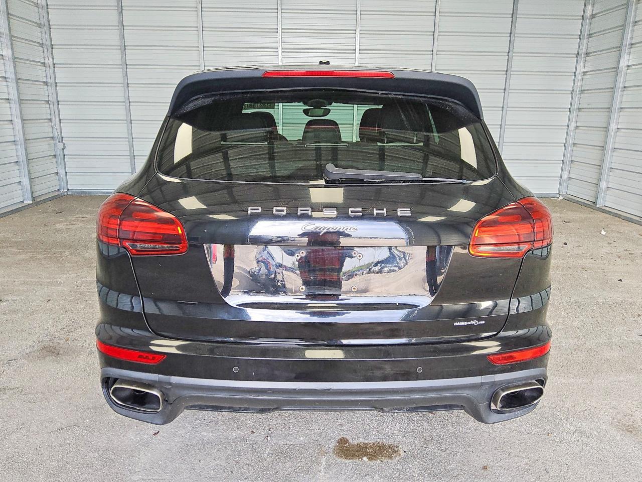 2016 PORSCHE CAYENNE