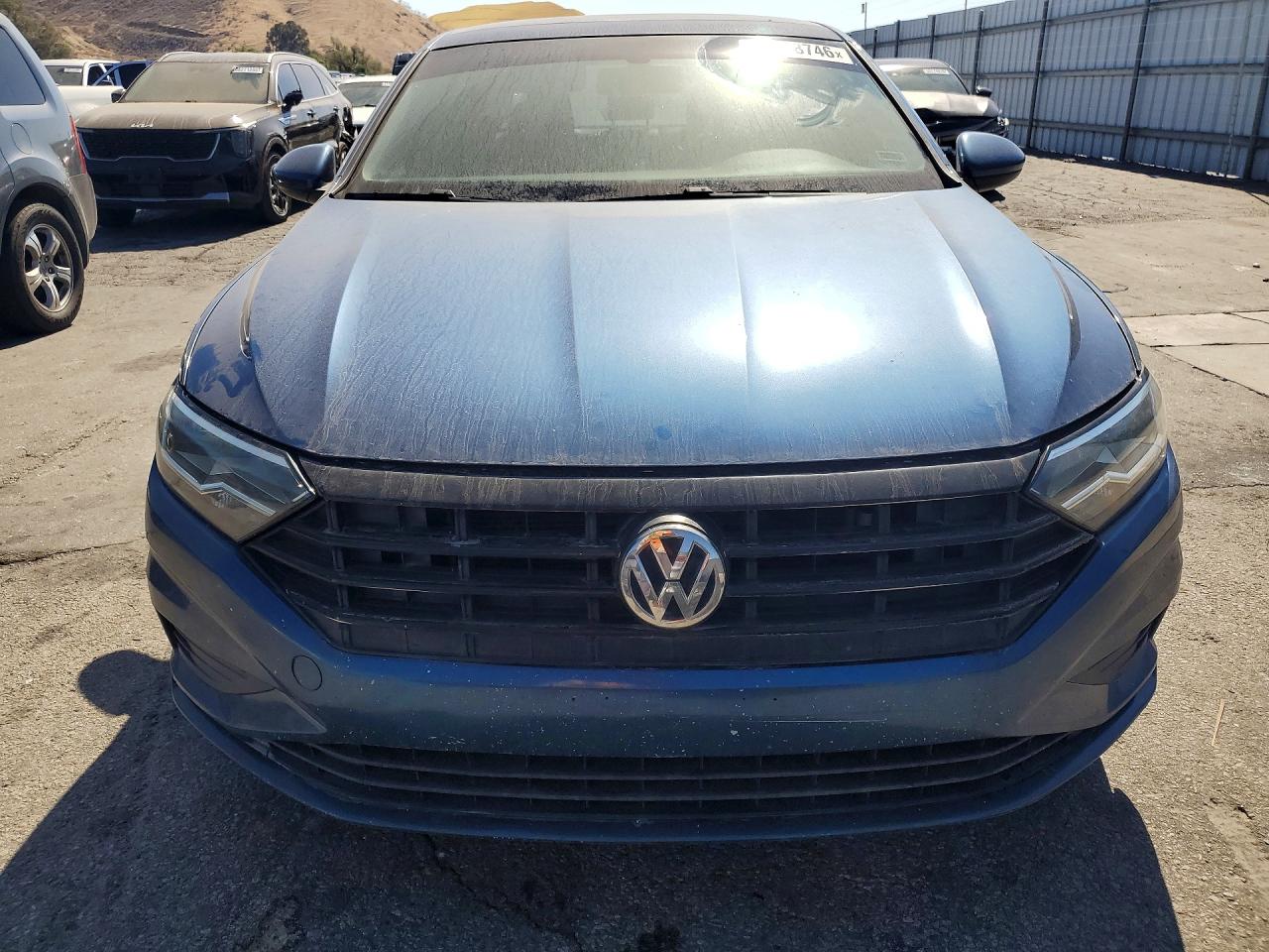 2019 VOLKSWAGEN JETTA