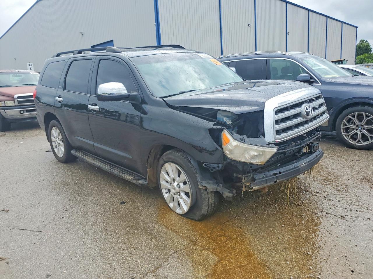 2013 TOYOTA SEQUOIA