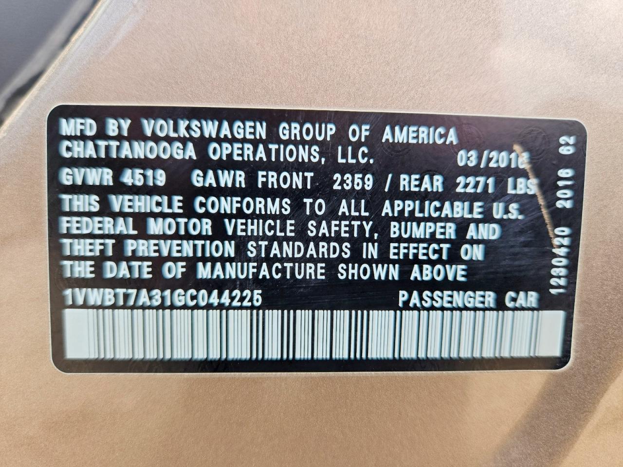 2016 VOLKSWAGEN PASSAT