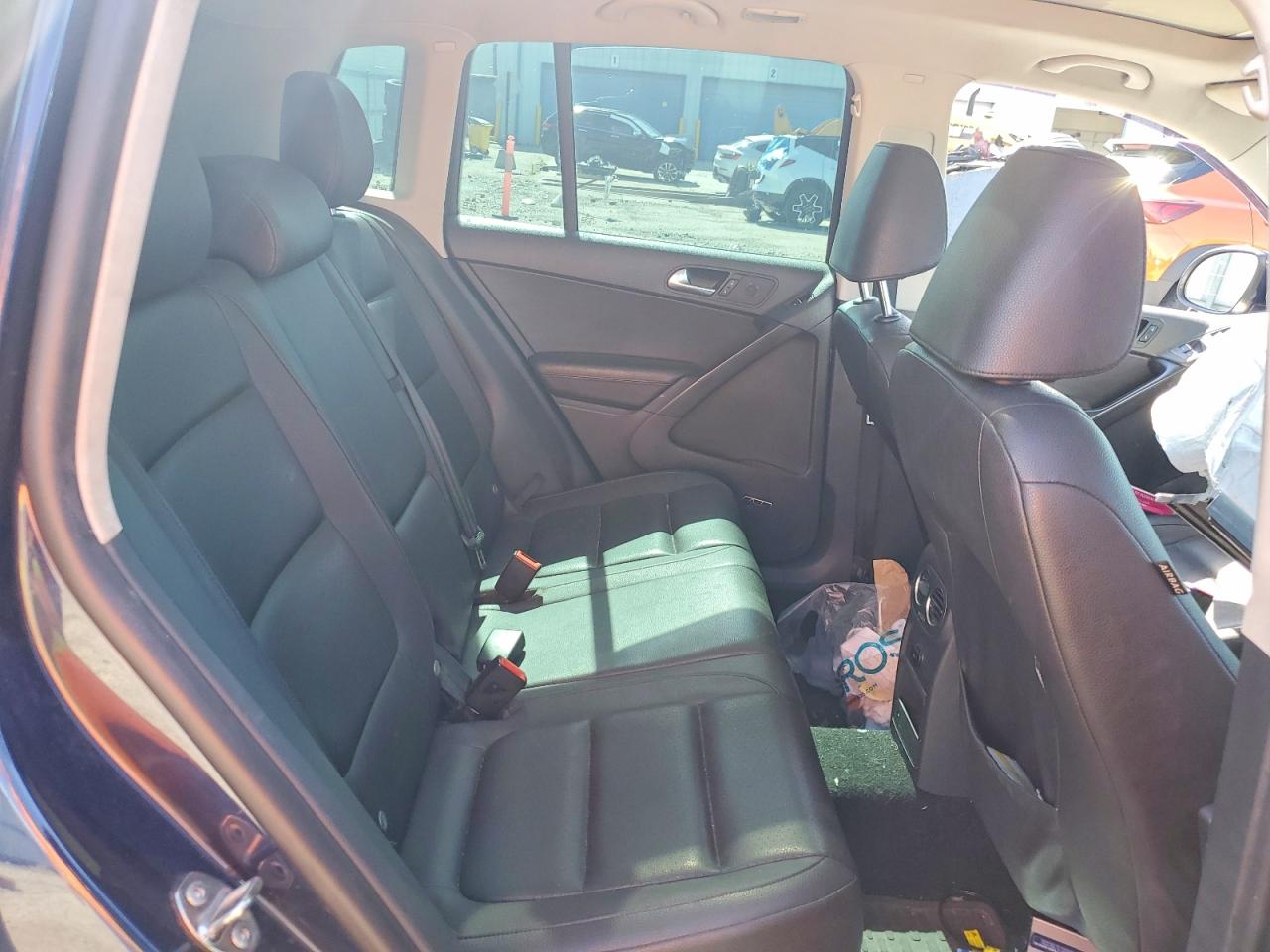 2015 VOLKSWAGEN TIGUAN