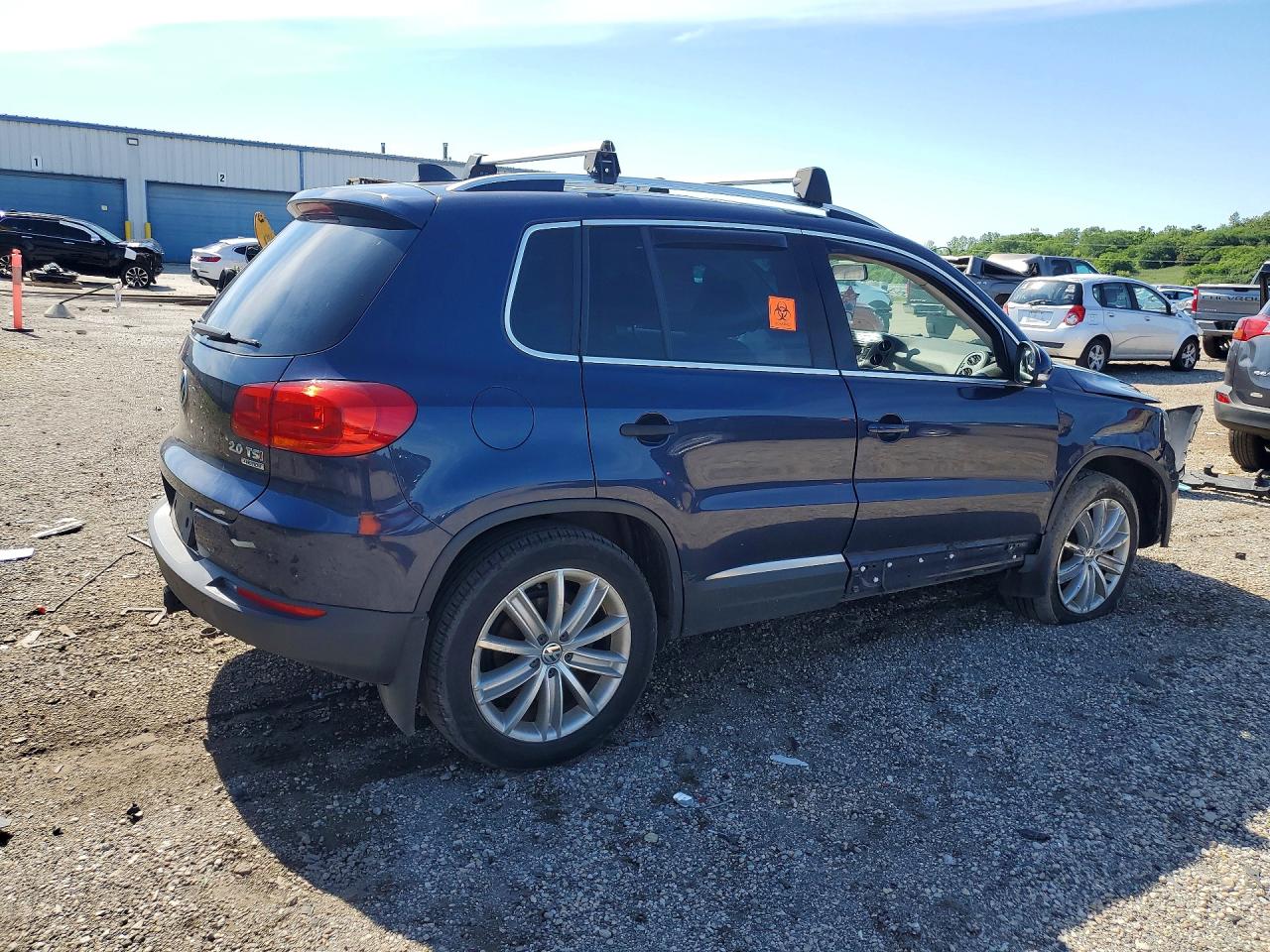 2015 VOLKSWAGEN TIGUAN
