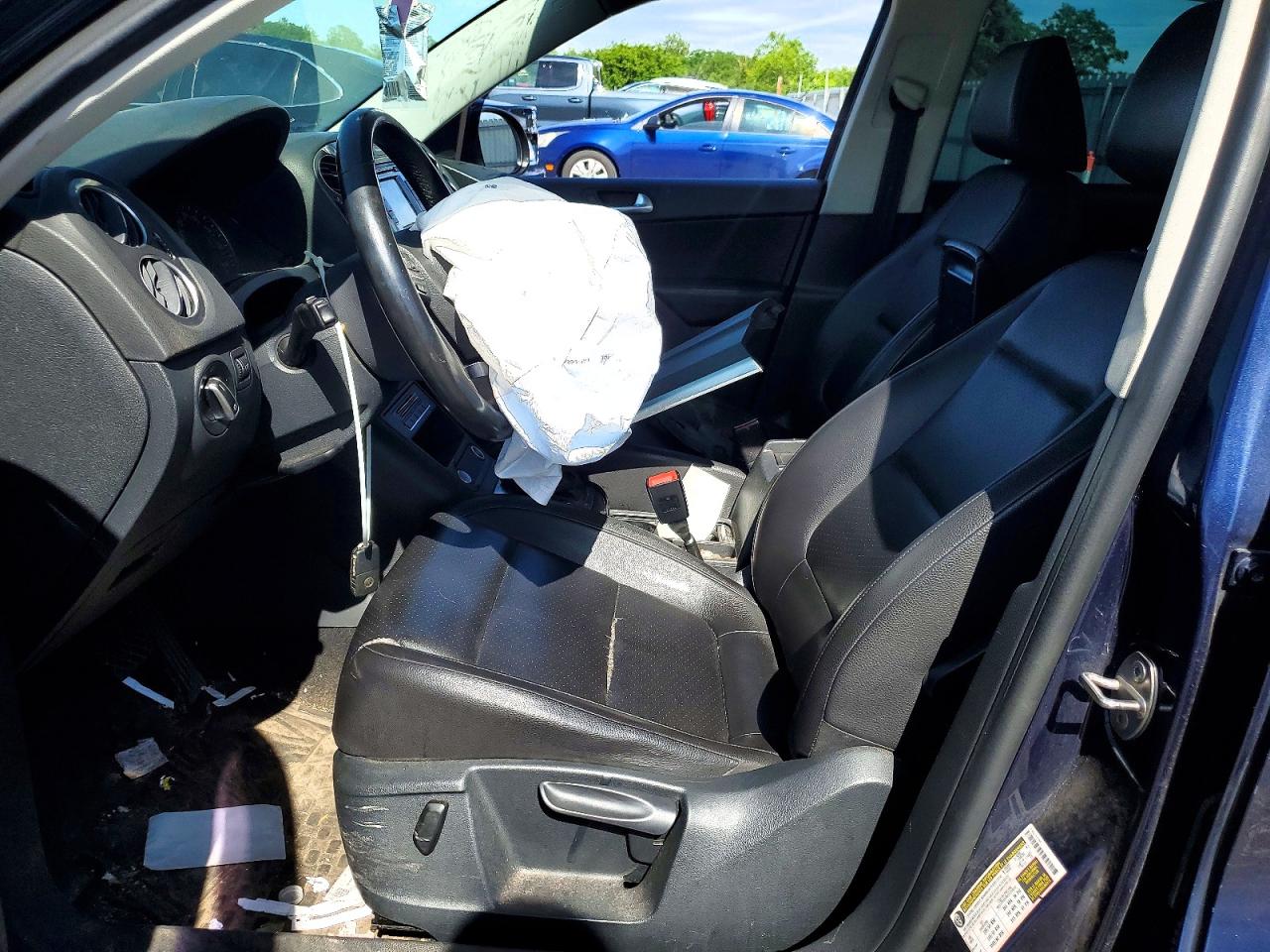 2015 VOLKSWAGEN TIGUAN