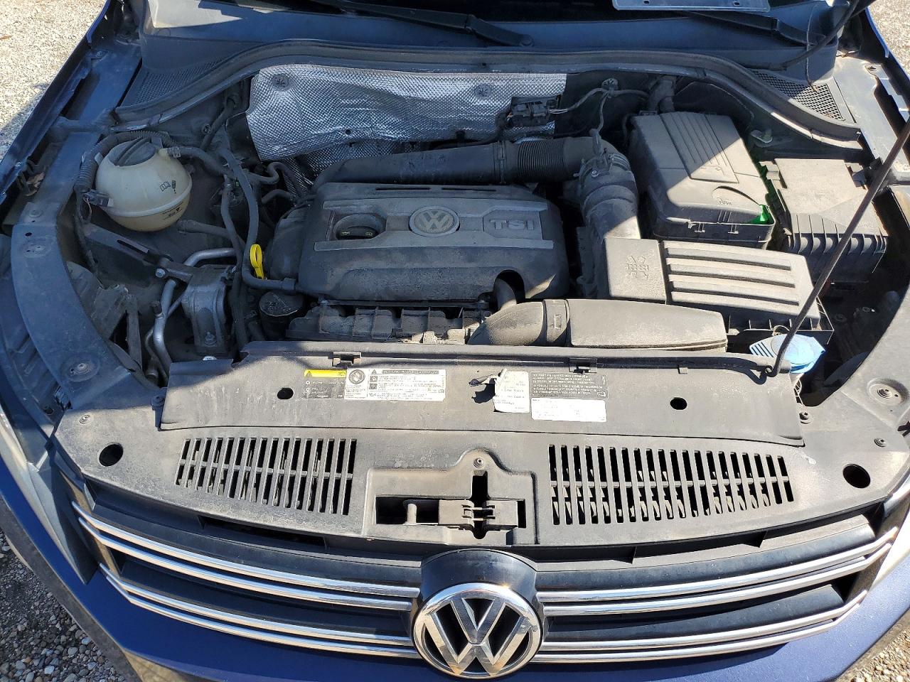 2015 VOLKSWAGEN TIGUAN