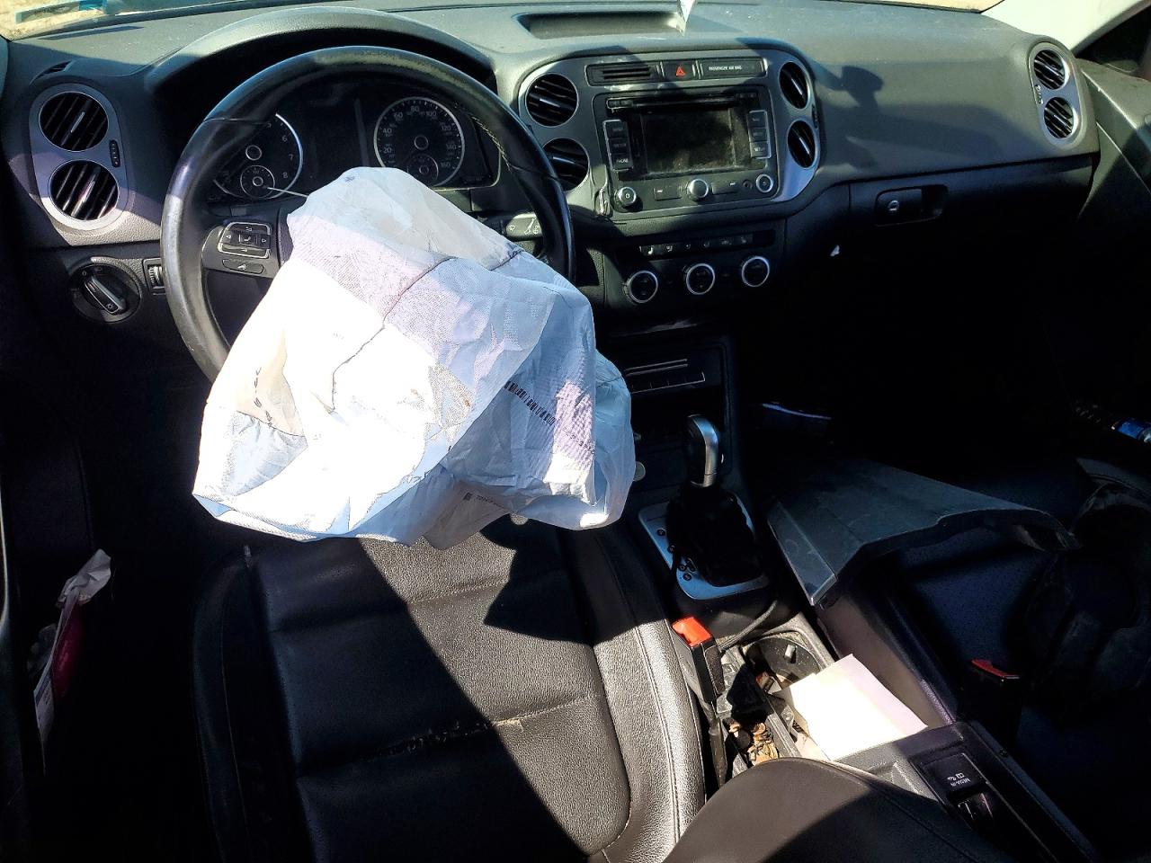 2015 VOLKSWAGEN TIGUAN