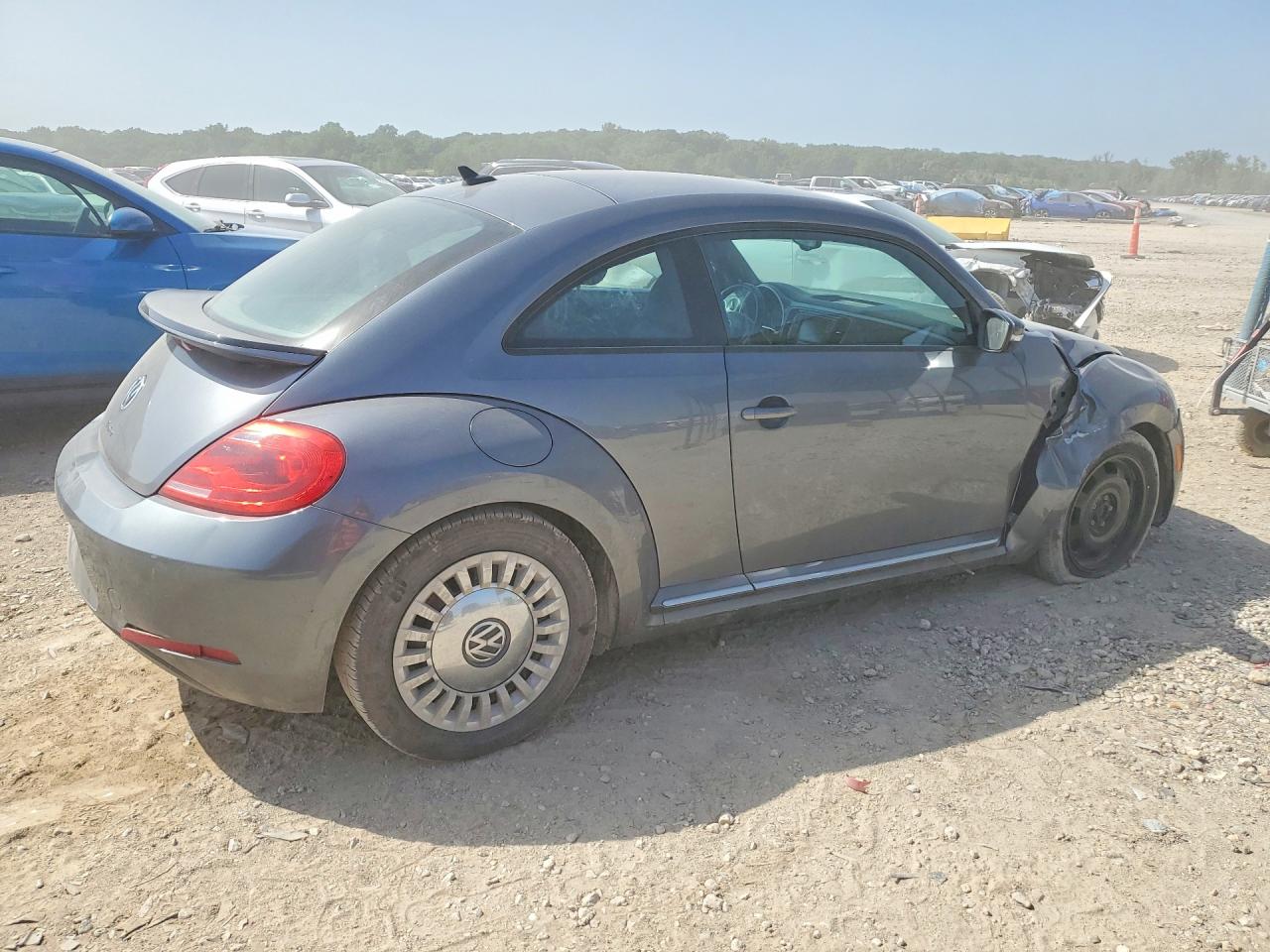 2016 VOLKSWAGEN BEETLE