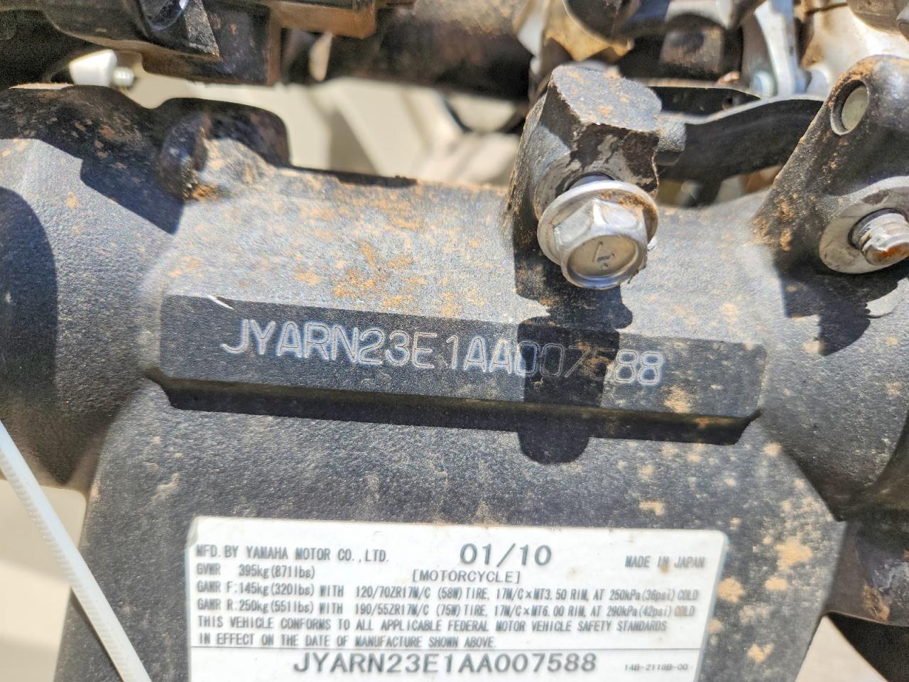 2010 YAMAHA YZF1000