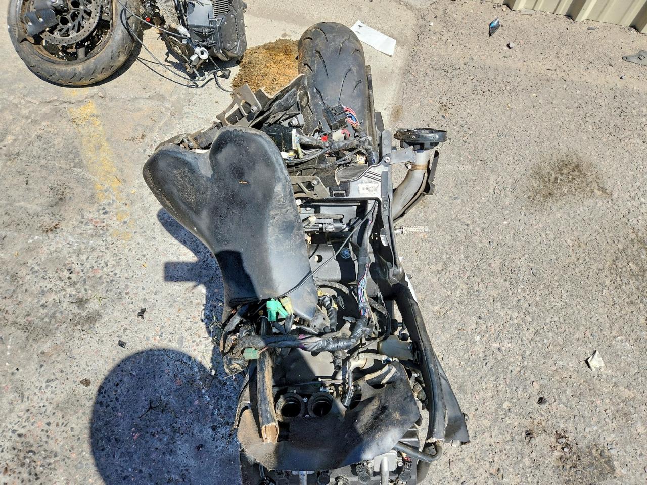 2010 YAMAHA YZF1000