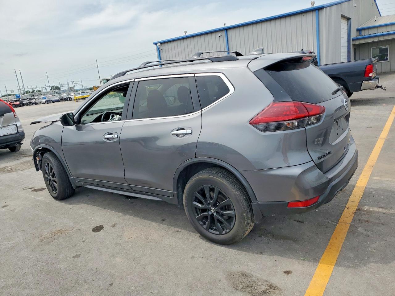 2018 NISSAN ROGUE