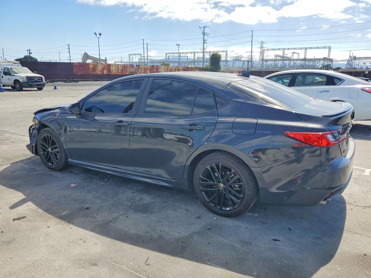 2025 TOYOTA CAMRY