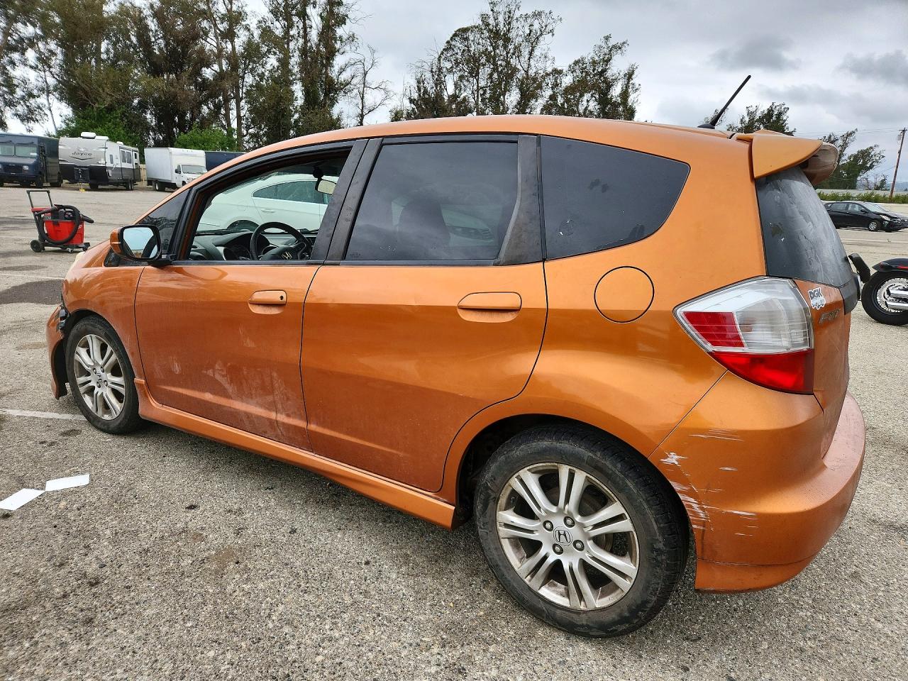 2010 HONDA FIT