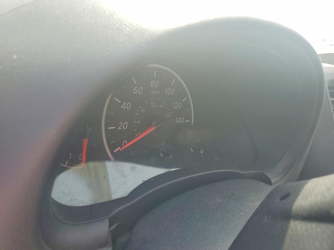 2017 NISSAN VERSA
