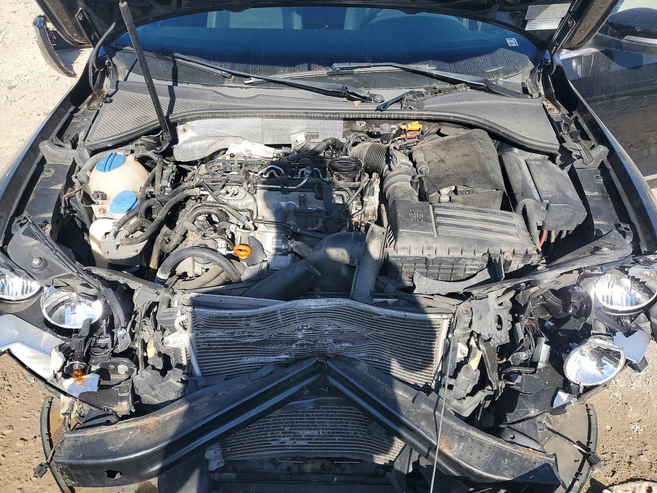 2013 VOLKSWAGEN PASSAT