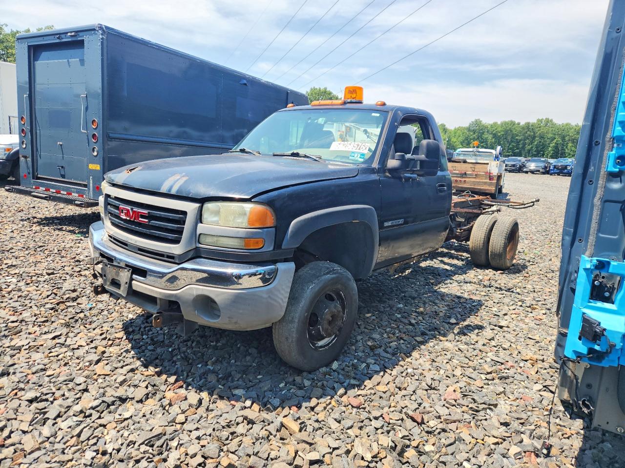 2004 GMC SIERRA