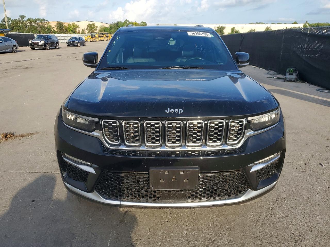 2023 JEEP CHEROKEE