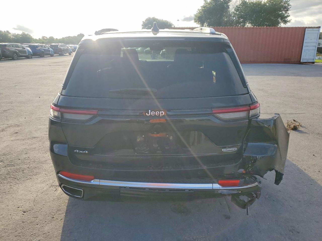 2023 JEEP CHEROKEE
