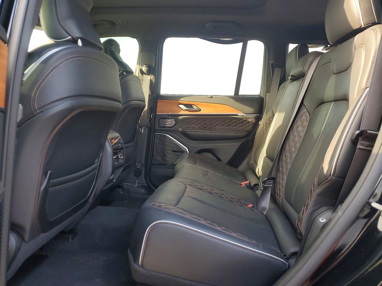 2023 JEEP CHEROKEE