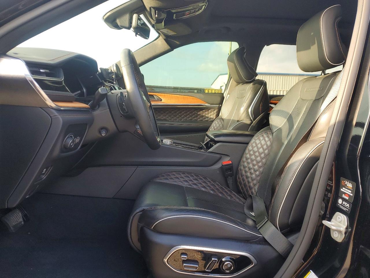2023 JEEP CHEROKEE
