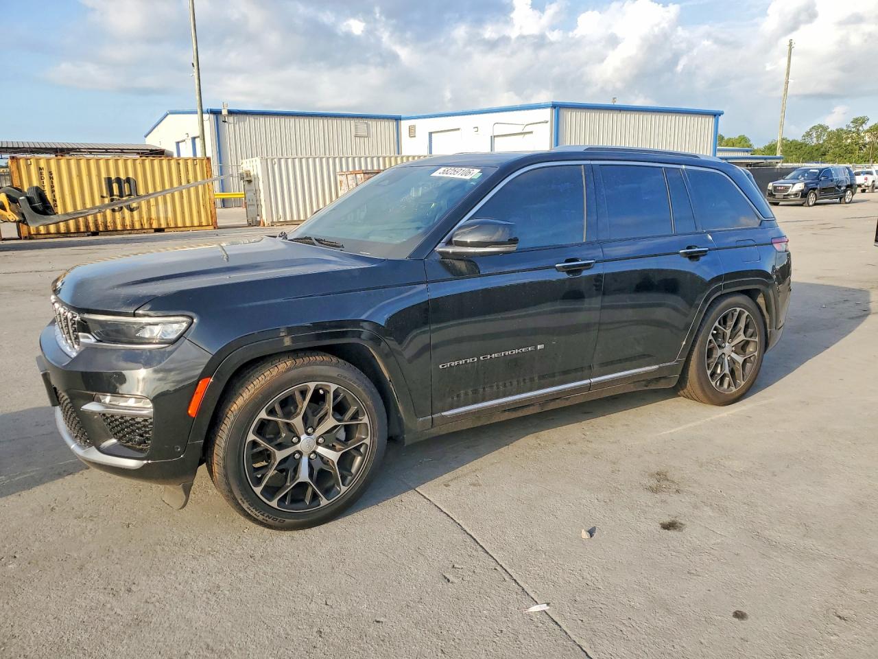 2023 JEEP CHEROKEE
