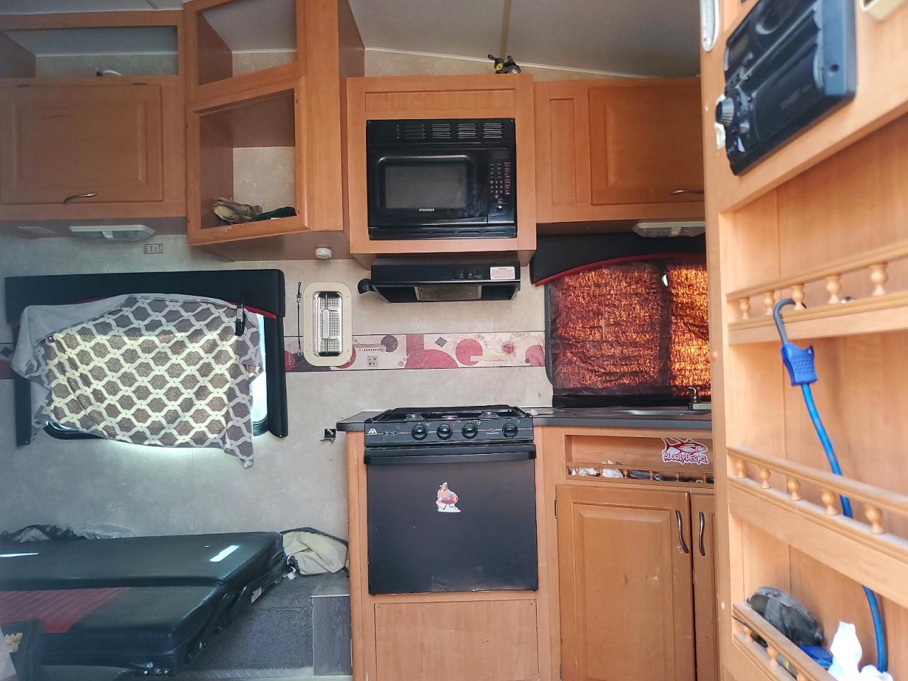 2007 TAHOE 21'TRAILER