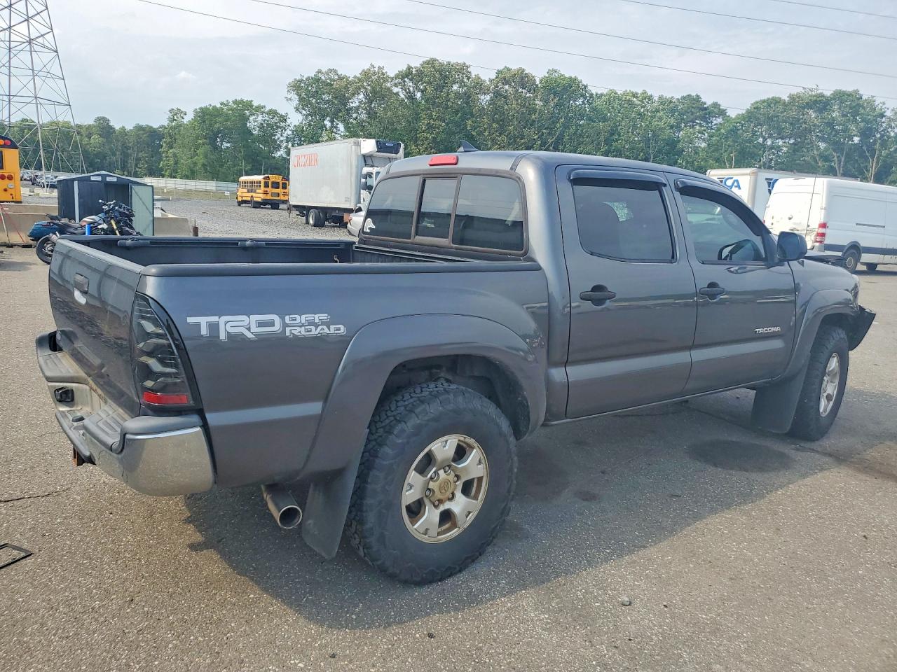 2015 TOYOTA TACOMA