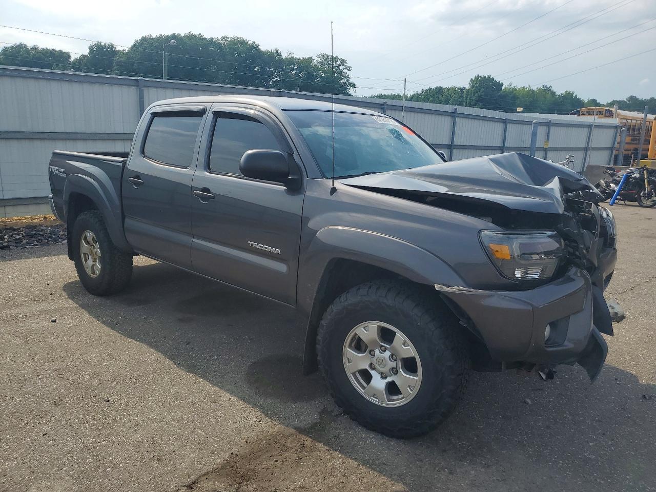 2015 TOYOTA TACOMA
