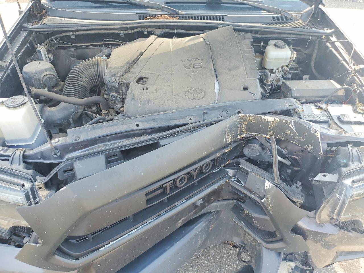 2015 TOYOTA TACOMA