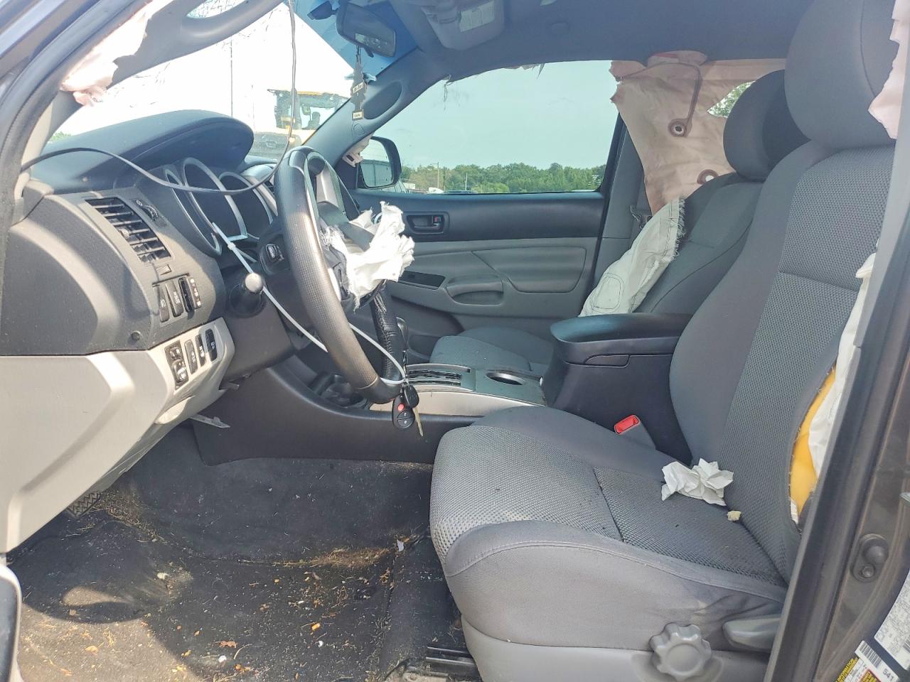2015 TOYOTA TACOMA